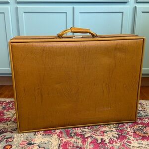 Hartmann Vintage Belting Leather Luggage Suitcase L